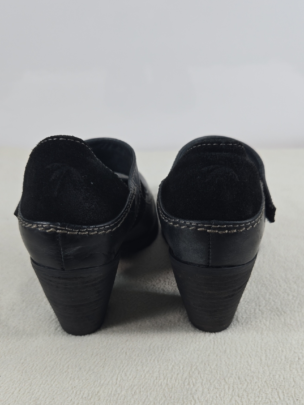 Dromedaris Black Mary Jane Heels with Strap - Picture 9 of 11